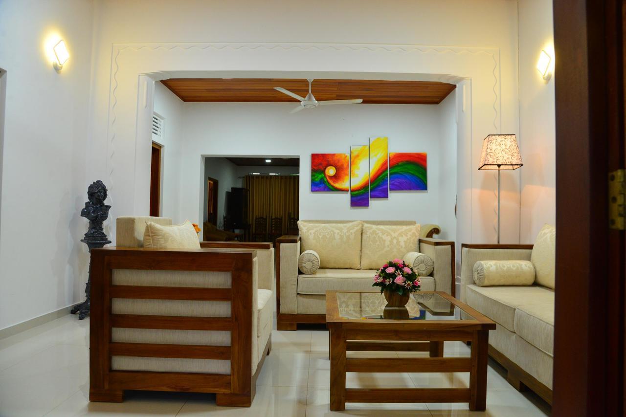Sunshine Greens Bed and Breakfast Hikkaduwa Esterno foto