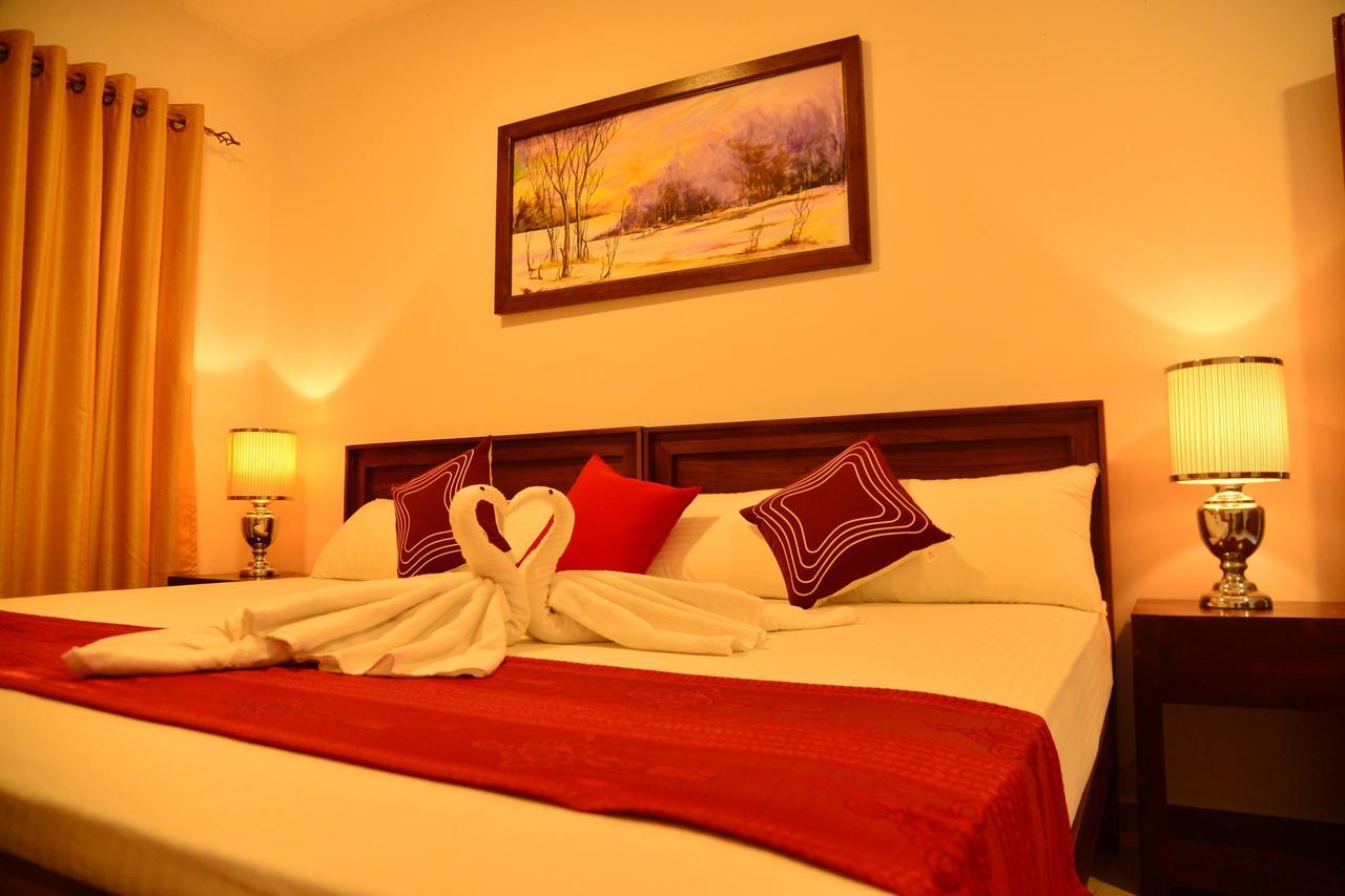 Sunshine Greens Bed and Breakfast Hikkaduwa Esterno foto