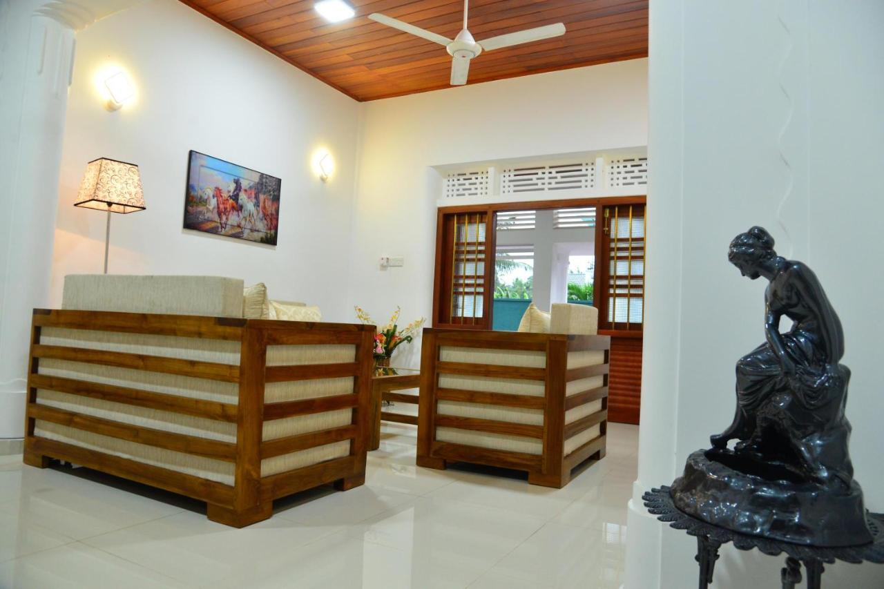 Sunshine Greens Bed and Breakfast Hikkaduwa Esterno foto