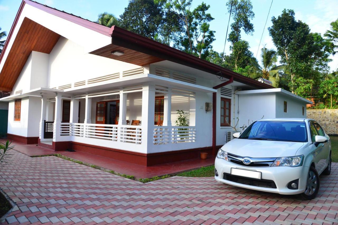Sunshine Greens Bed and Breakfast Hikkaduwa Esterno foto